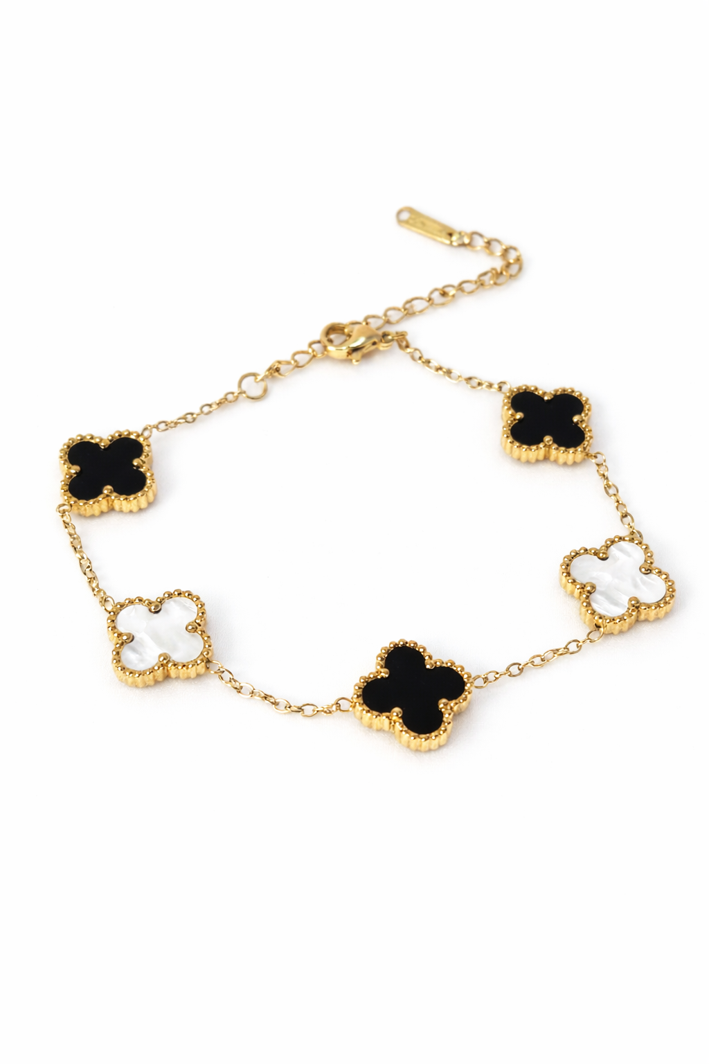 🖤🤍 Dual Tone Clover Gold Bracelet – Modern Elegance with Lucky Charm 🖤🤍
