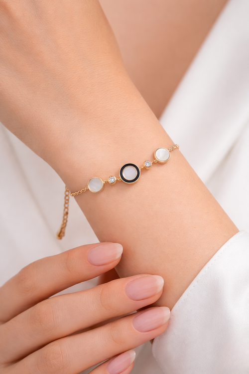 Dual Tone Clover Gold Bracelet – Modern Elegance with Lucky Charm