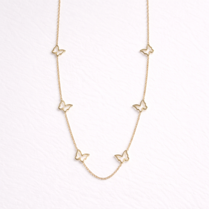 Golden Butterfly Charm Necklace – Elegant Minimal Chain Jewelry