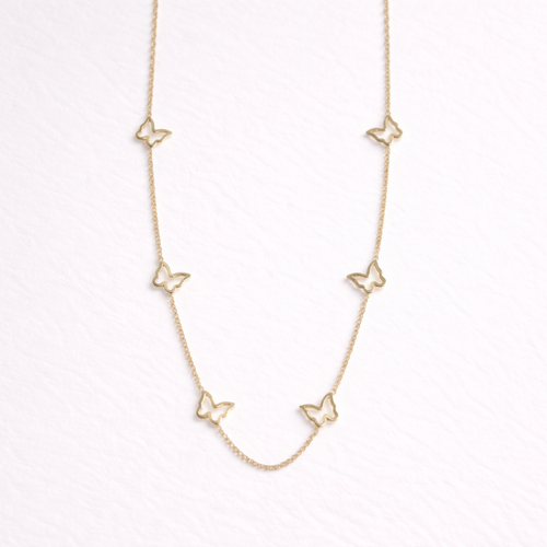 Golden Butterfly Charm Necklace – Elegant Minimal Chain Jewelry