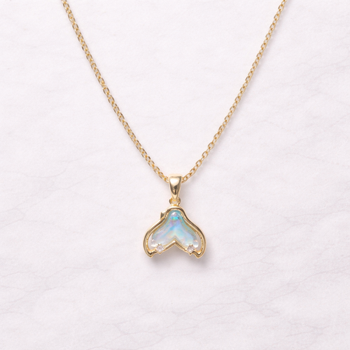 Blue Crystal Heart Pendant Necklace – Gold Finish Elegant Jewelry