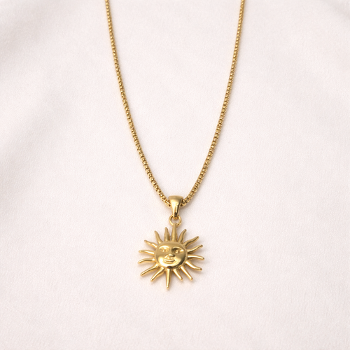 Celestial Sun Face Pendant Necklace – Bold Gold Statement Jewelry