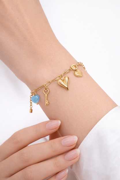 ✨ Golden Heart Charm Bracelet – A Little Love, A Little Luck ✨