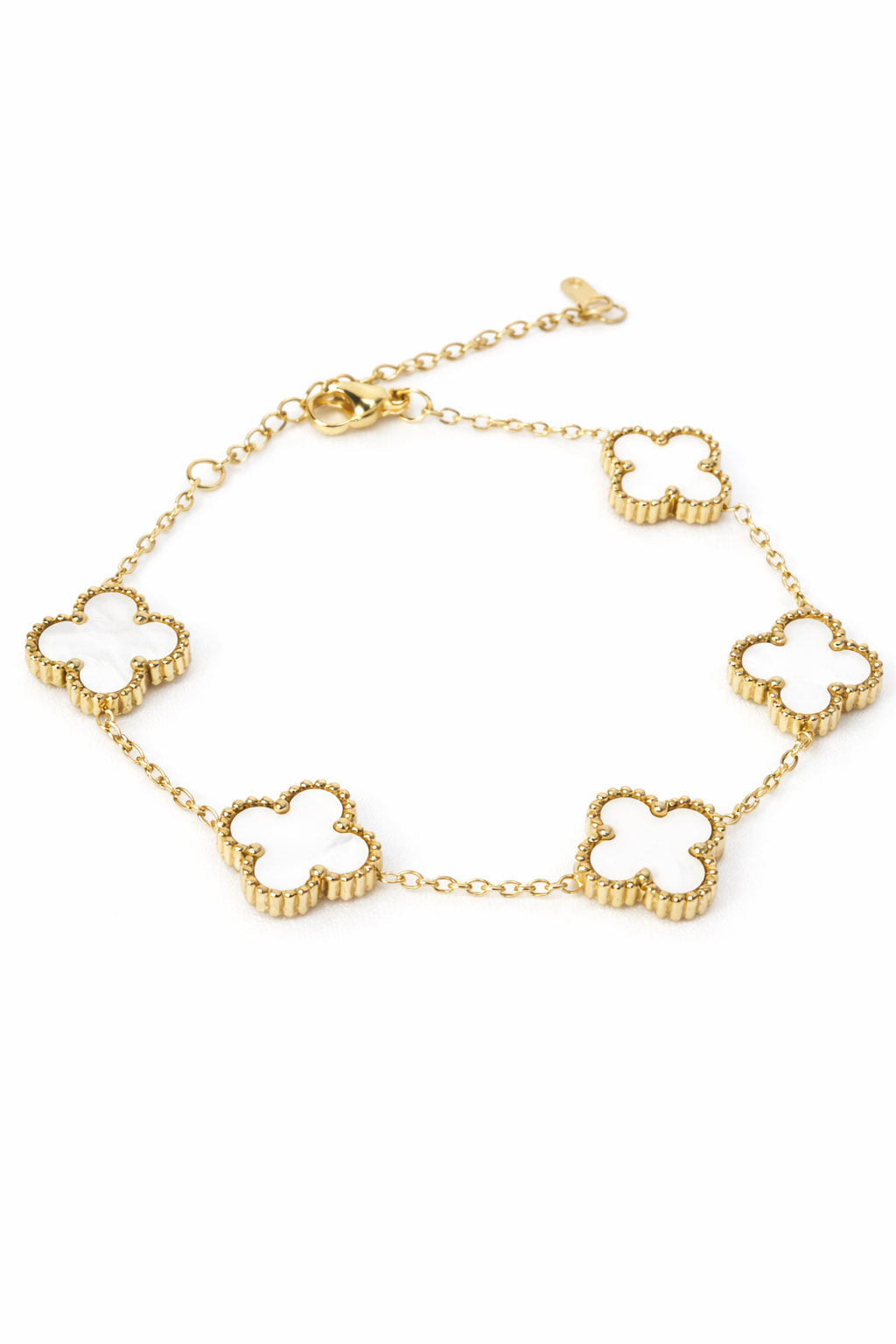 🍀 Elegant Clover Gold Bracelet – Timeless Grace & Good Luck 🍀