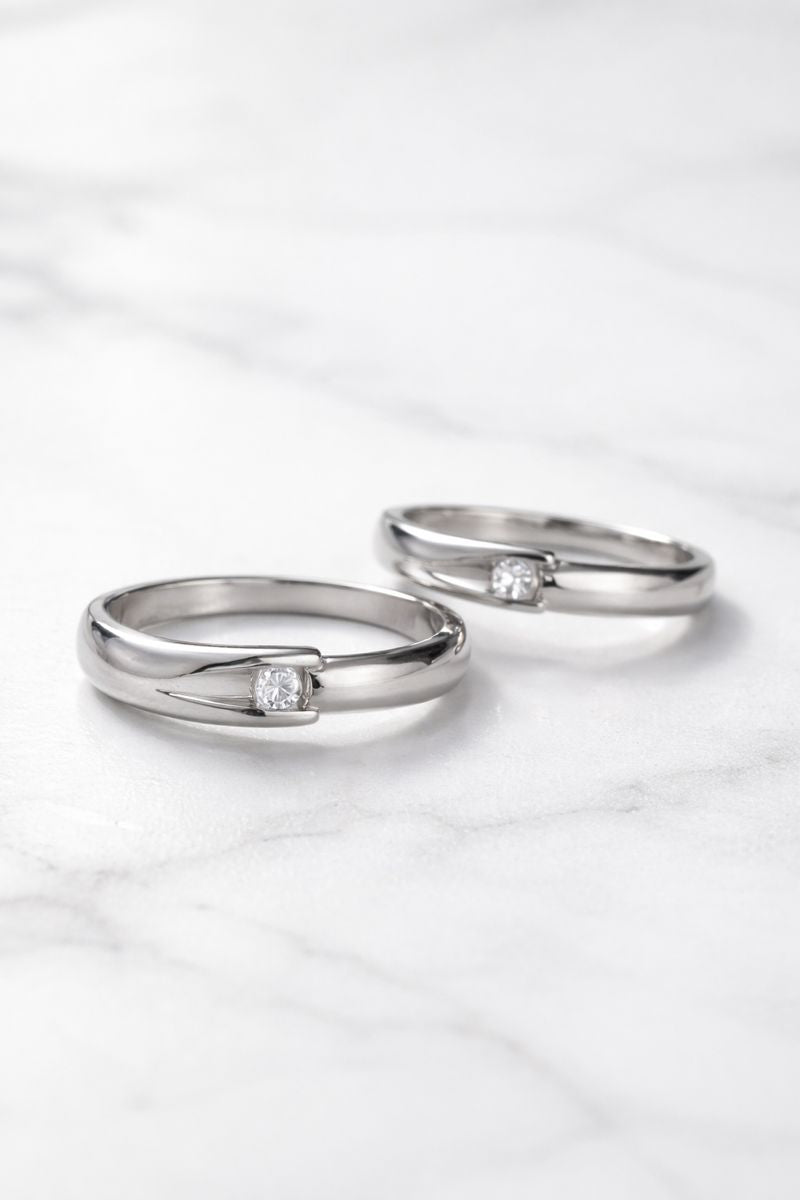 Minimal Curve Silver Solitaire Couple Rings – Elegant Matching Set