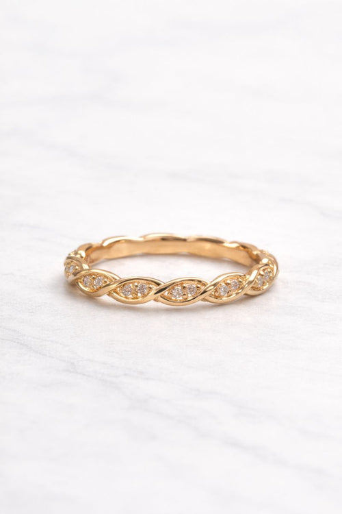 Elegant Wave Design Gold Ring with Crystal Accents