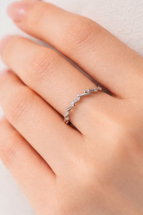 Modern Zigzag Silver Ring with Crystal Accent