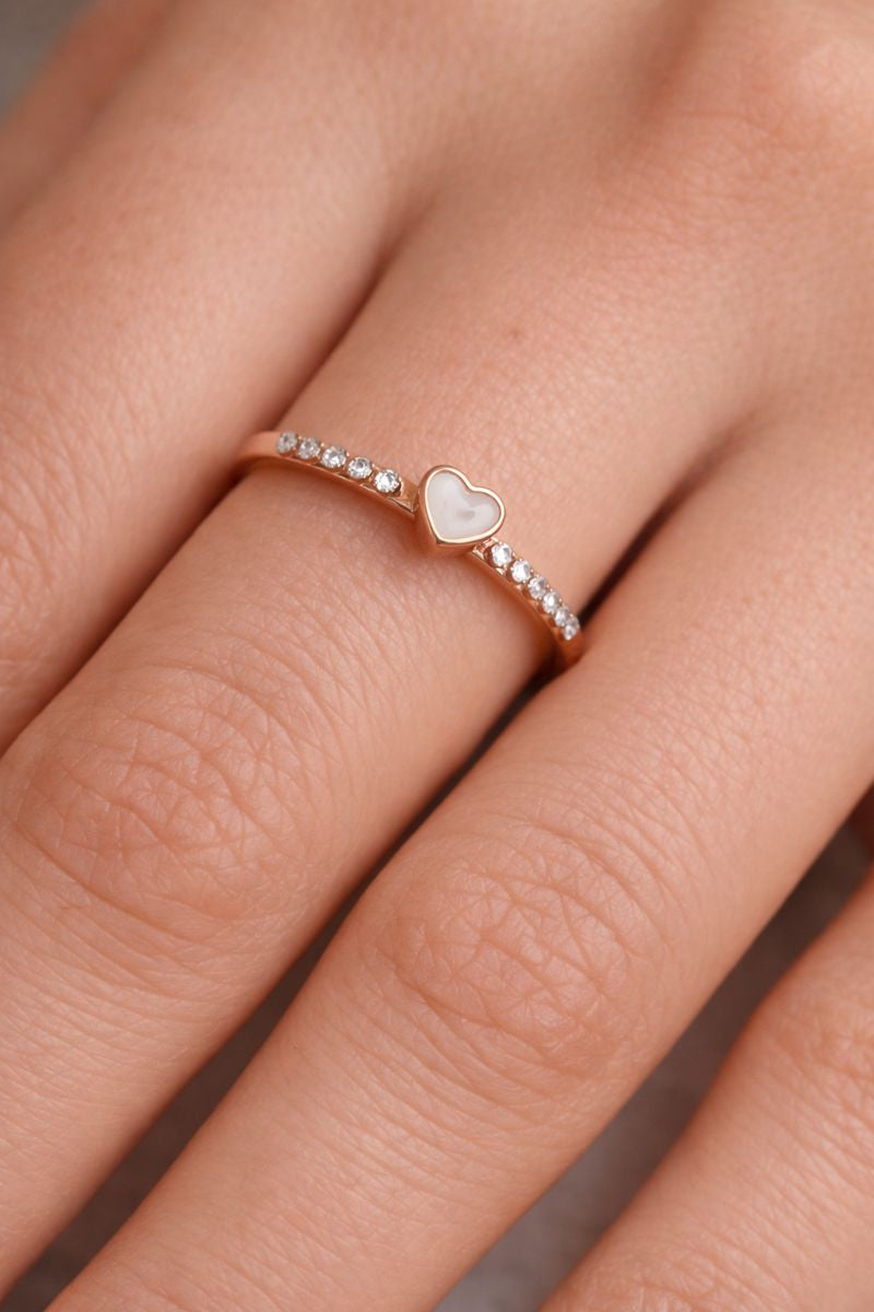 Minimal Heart Crystal Ring – Rose Gold Finish